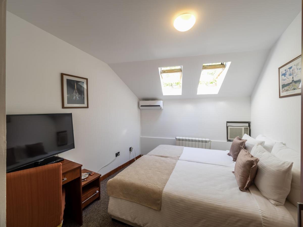 Garni Hotel Le Petit Piaf Belgrad Pokój zdjęcie
