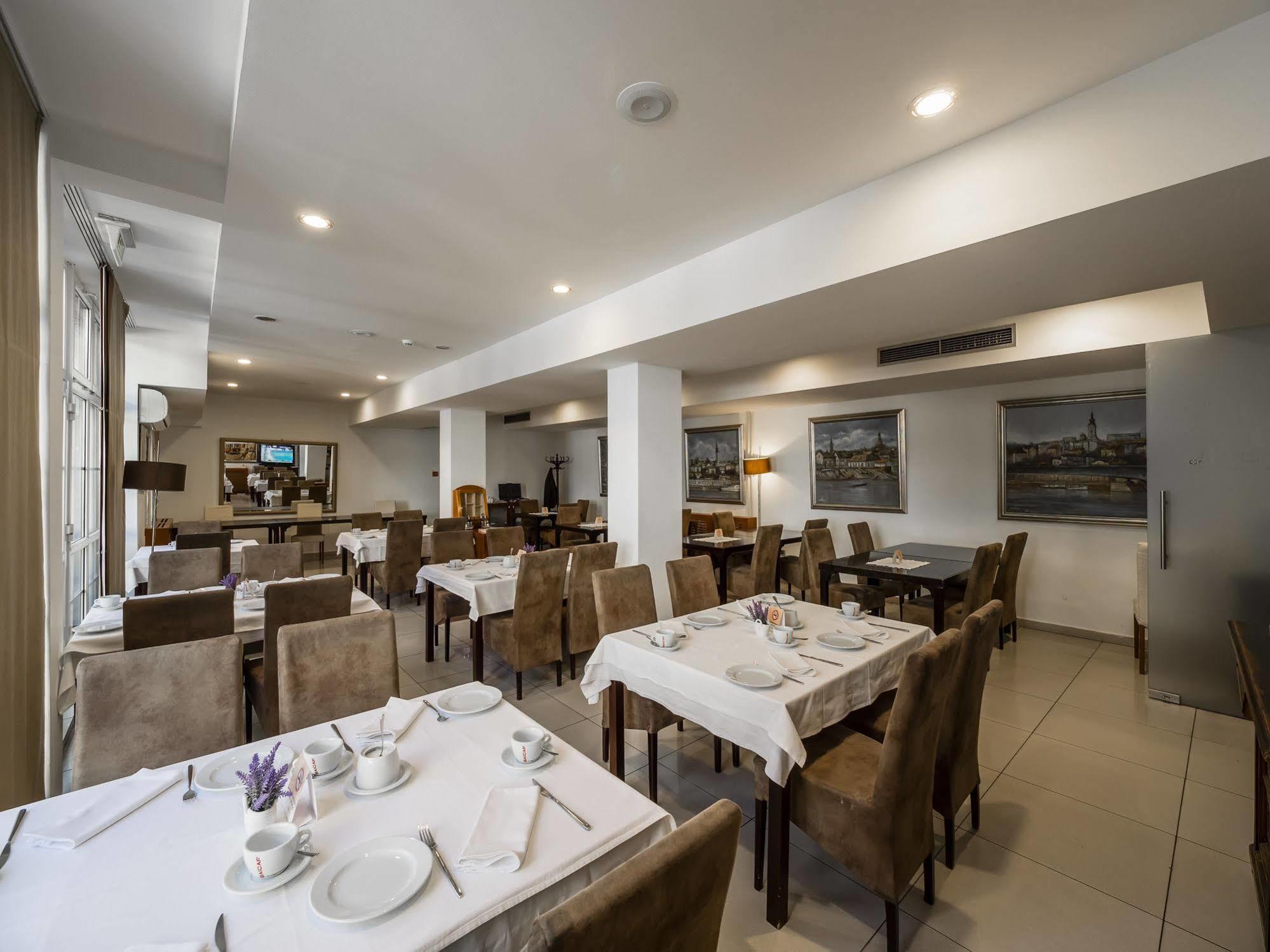 Garni Hotel Le Petit Piaf Belgrad Zewnętrze zdjęcie