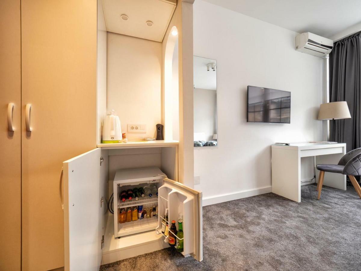 Garni Hotel Le Petit Piaf Belgrad Zewnętrze zdjęcie